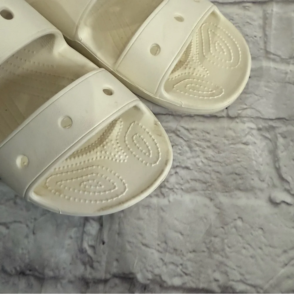 Iconic Crocs Comfort White Mens 11 Sandals Slides